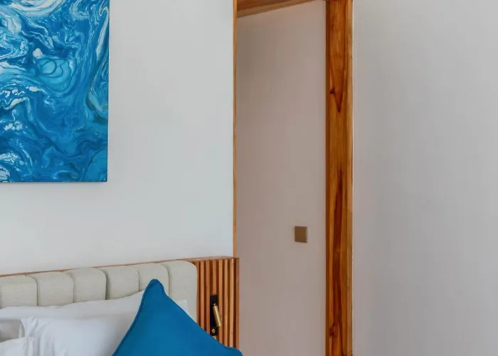 Villa Finity B - Brand New Romantic 1br With Pool In *