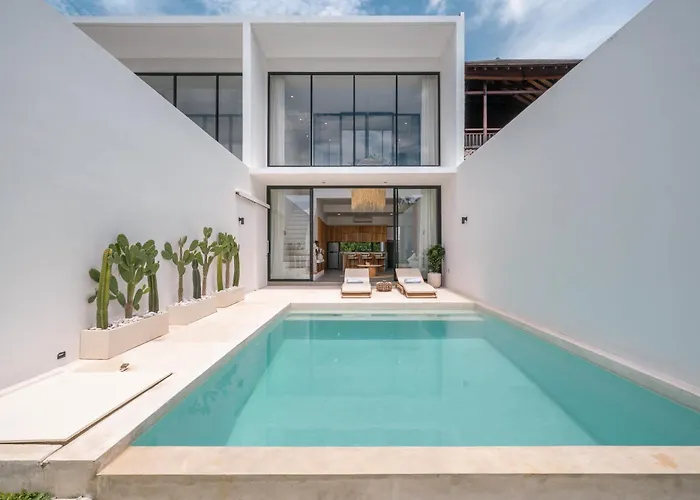 Villa Finity B - Brand New Romantic 1br With Pool In