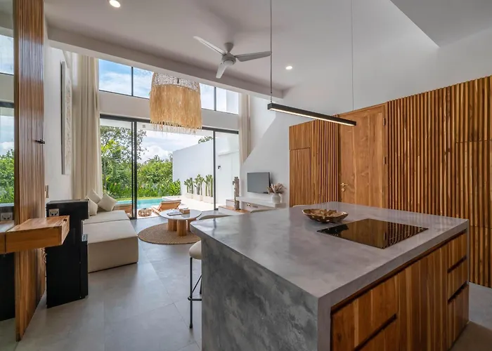 Finity B - Brand New Romantic 1br With Pool In *